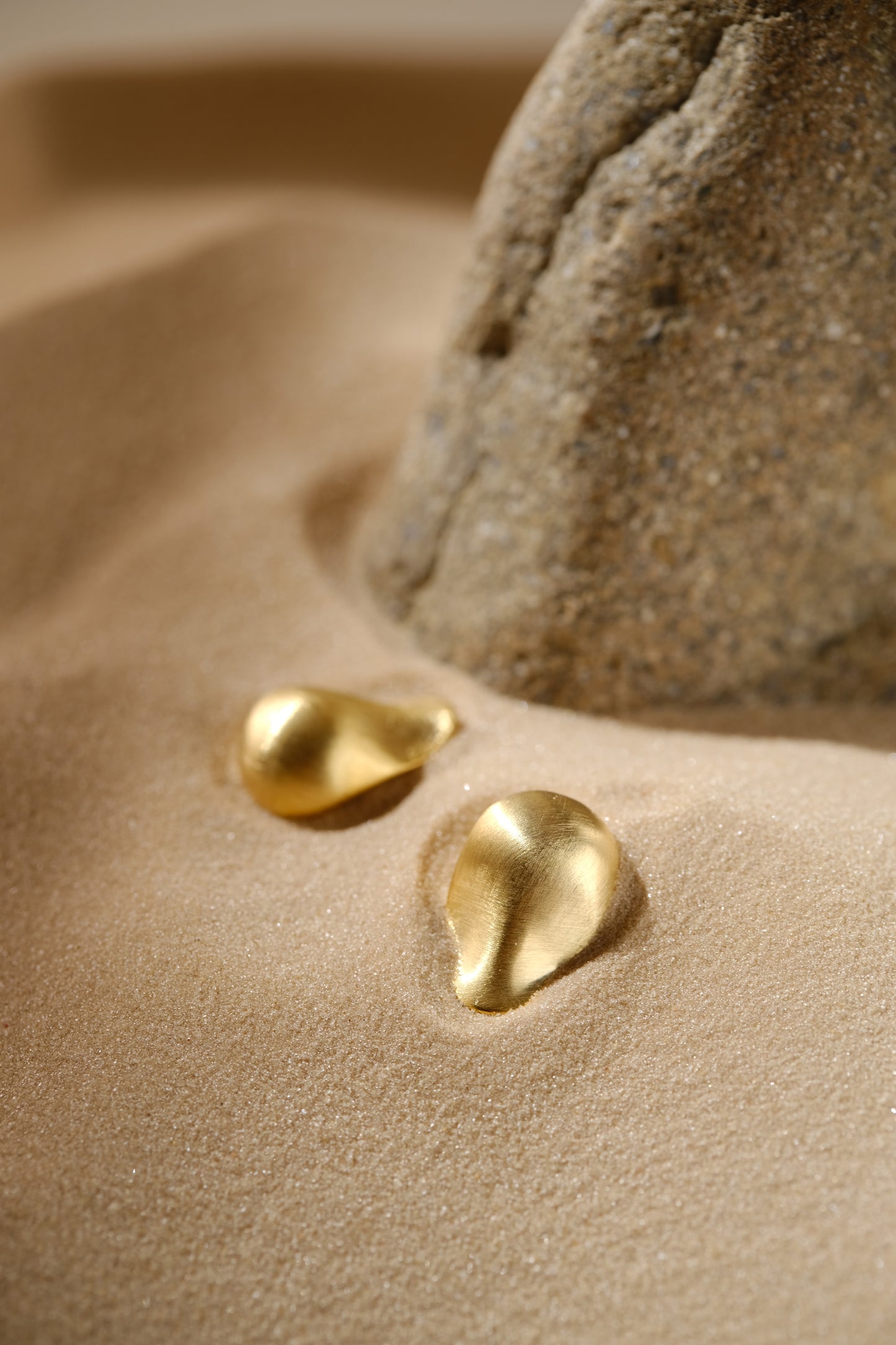 Gold water drop- 18ct gold-plated brass earrings