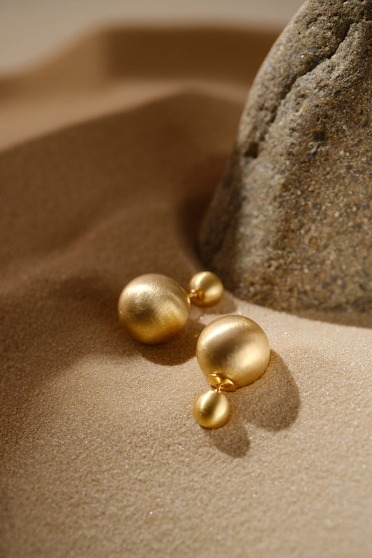 Gold water ball - 18ct gold-plated brass earrings