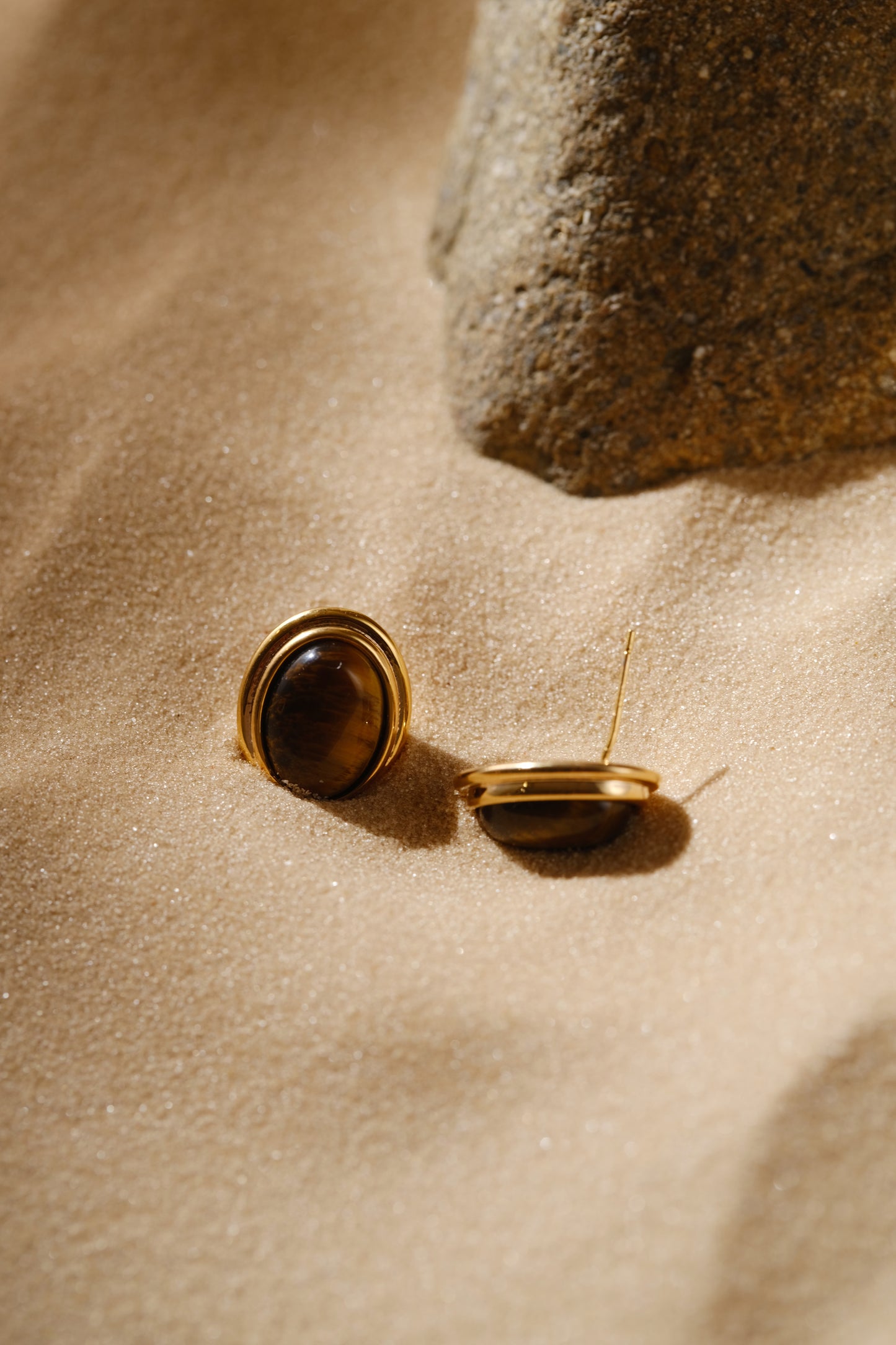 Tiger eyes - Copper plated with 18ct gold / Silver needles earrings